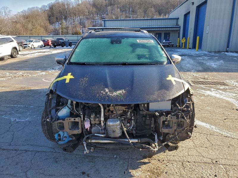 Photo 5 from auction – 2020 CHRYSLER PACIFICA L with VIN 2C4RC1GG1LR151933