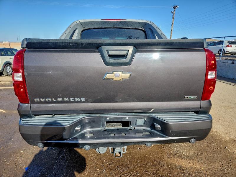 Photo 6 from auction – 2010 CHEVROLET AVALANCHE with VIN 3GNVKFE07AG291029