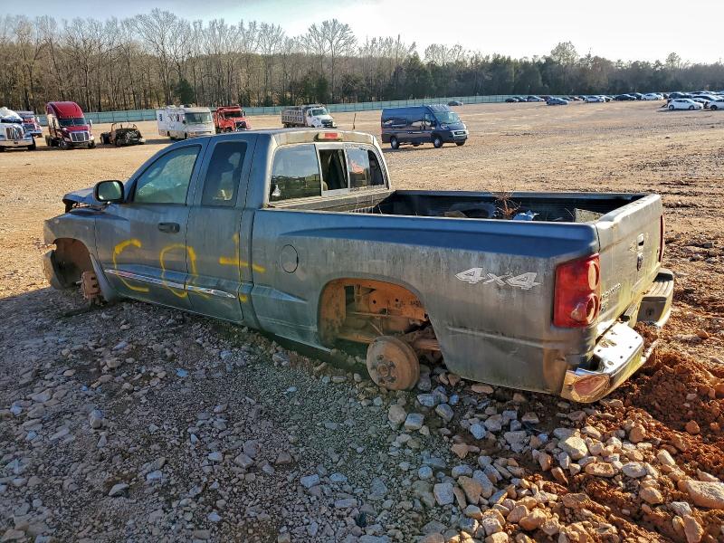 Photo 2 from auction – 2005 DODGE DAKOTA LAR with VIN 1D7HW52N55S130395