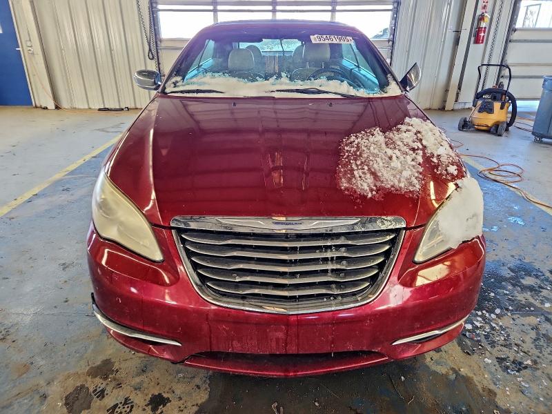 Photo 5 from auction – 2012 CHRYSLER 200 LIMITE with VIN 1C3BCBFGXCN221536
