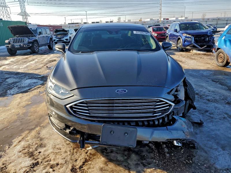 Photo 5 from auction – 2017 FORD FUSION with VIN 3FA6P0H71HR116560