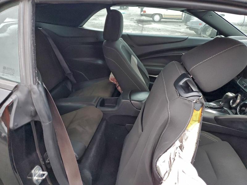 Photo 10 from auction – 2017 CHEVROLET CAMARO LT with VIN 1G1FB3DS3H0172402