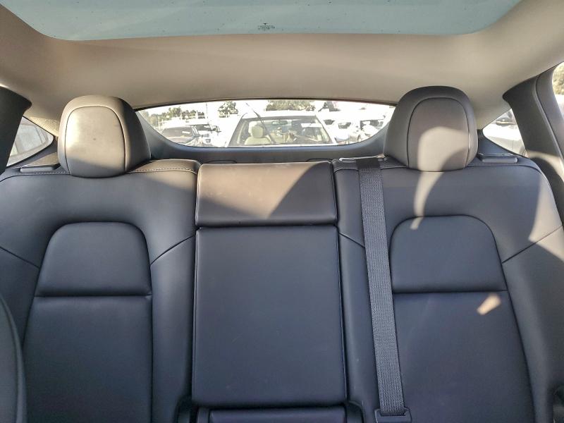 Photo 10 from auction – 2022 TESLA MODEL Y with VIN 7SAYGAEE2NF574135