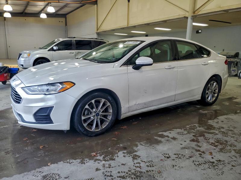 FORD FUSION SE 2020 with VIN 3FA6P0HD9LR145142 - Photo from auction