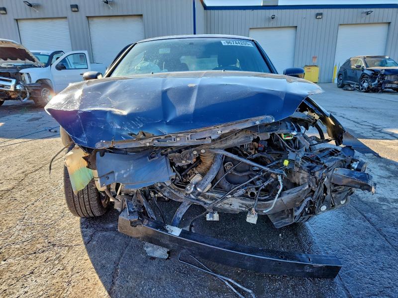 Photo 5 from auction – 2013 CHRYSLER 200 TOURIN with VIN 1C3CCBBB0DN694006