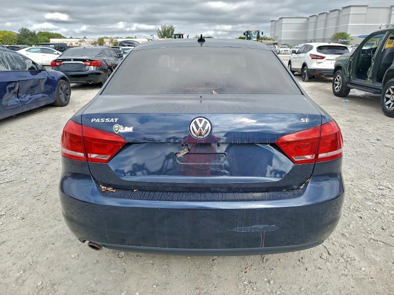 Photo 6 from auction – 2012 VOLKSWAGEN PASSAT SE with VIN 1VWBP7A30CC102713