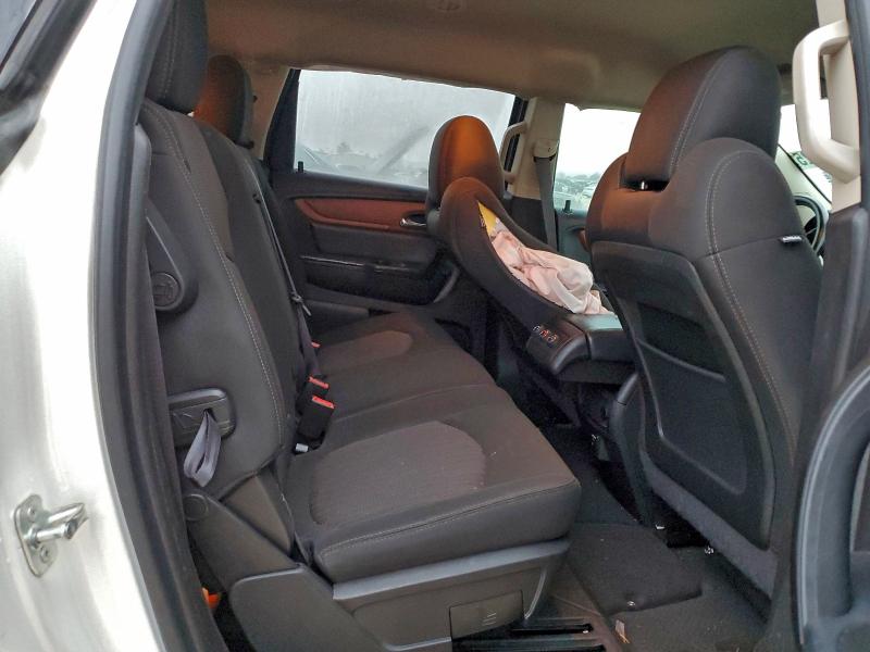 Photo 11 from auction – 2015 CHEVROLET TRAVERSE L with VIN 1GNKRGKD7FJ175086