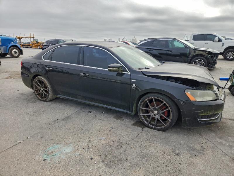 Photo 4 from auction – 2014 VOLKSWAGEN PASSAT S with VIN 1VWAT7A35EC054345