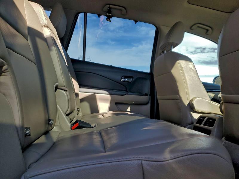 Photo 11 from auction – 2017 HONDA PILOT TOUR with VIN 5FNYF6H96HB007880