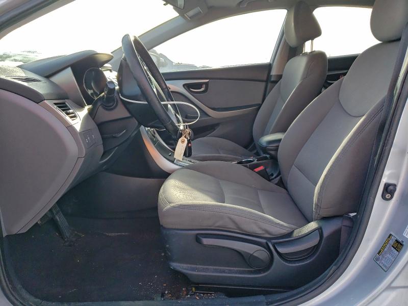 Photo 7 from auction – 2012 HYUNDAI ELANTRA GL with VIN 5NPDH4AE9CH084550
