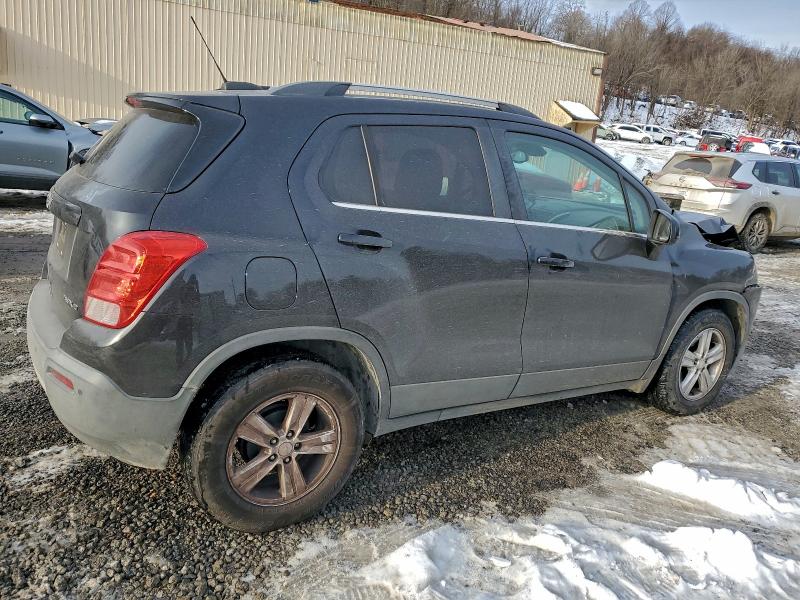 Photo 3 from auction – 2015 CHEVROLET TRAX 1LT with VIN 3GNCJLSB1FL253907