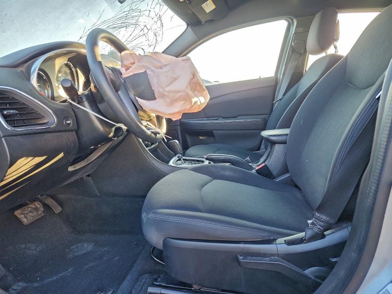 Photo 7 from auction – 2013 CHRYSLER 200 LX with VIN 1C3CCBAB0DN646622