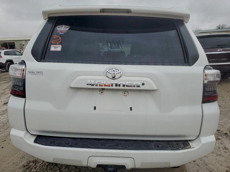 Photo 6 from auction – 2017 TOYOTA 4RUNNER SR with VIN JTEBU5JR9H5408952