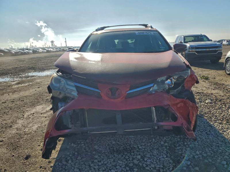 Photo 5 from auction – 2014 TOYOTA RAV4 XLE with VIN JTMWFREV2EJ011441