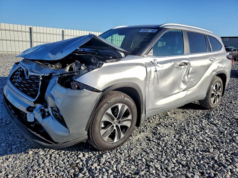 TOYOTA HIGHLANDER 2024 with VIN 5TDKARAHXRS537810 - Photo from auction