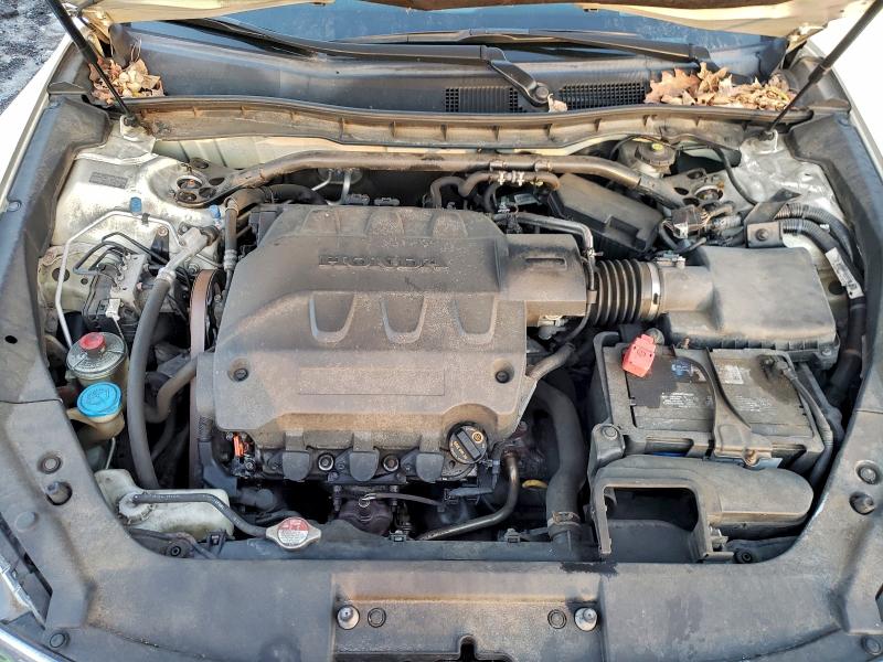 Photo 11 from auction – 2011 HONDA ACCORD CRO with VIN 5J6TF2H58BL007815