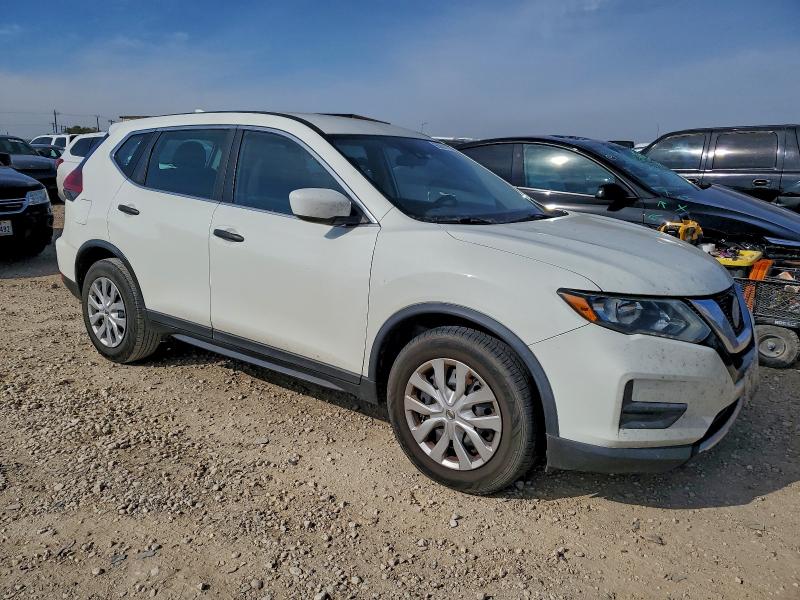 Photo 4 from auction – 2019 NISSAN ROGUE S with VIN 5N1AT2MT6KC763844