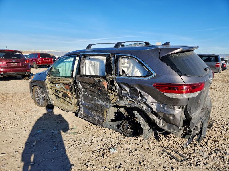 Photo 2 from auction – 2019 TOYOTA HIGHLANDER with VIN 5TDJZRFH2KS931997