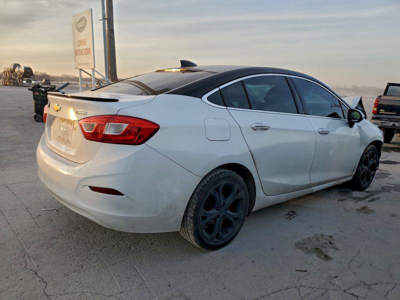 Photo 3 from auction – 2017 CHEVROLET CRUZE PREM with VIN 1G1BF5SM7H7229937