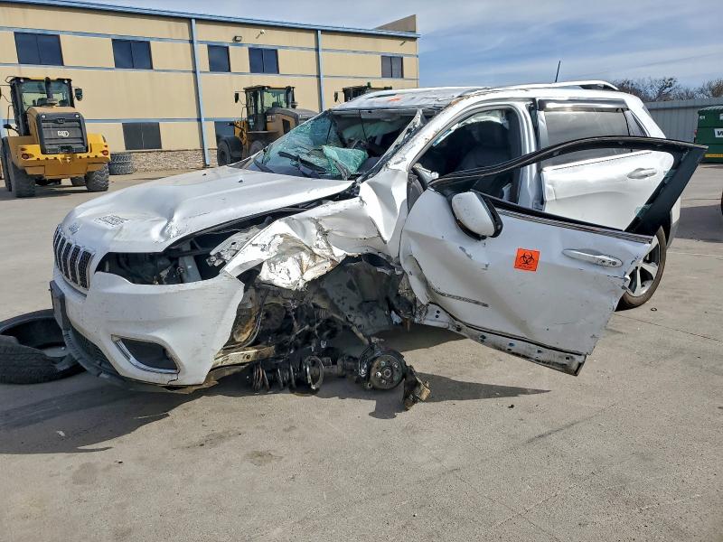 JEEP CHEROKEE L 2019 with VIN 1C4PJMDX6KD185600 - Photo from auction