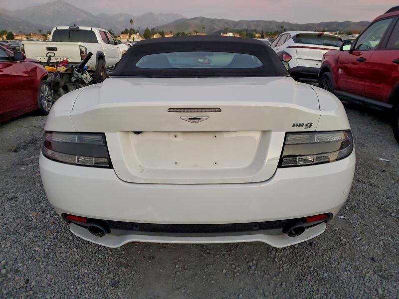 Photo 6 from auction – 2015 ASTON MARTIN DB9 with VIN SCFFDAFMXFGB16261