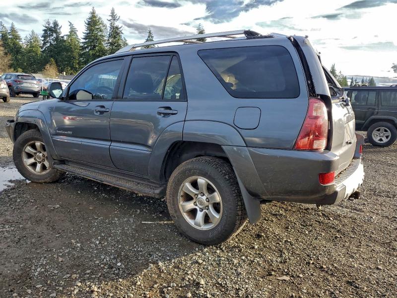 Photo 2 from auction – 2005 TOYOTA 4RUNNER SR with VIN JTEBU14R250074051