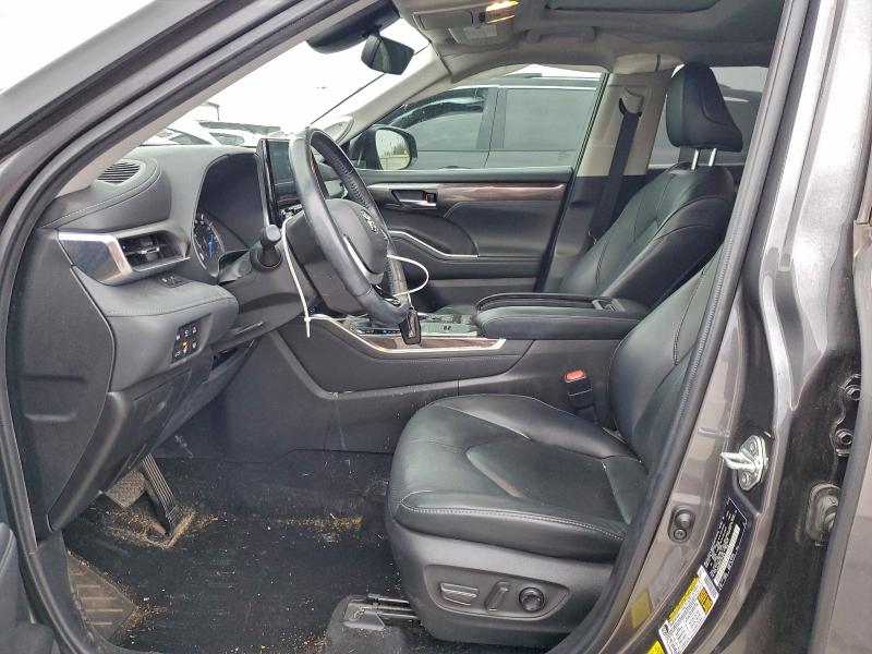Photo 7 from auction – 2022 TOYOTA HIGHLANDER with VIN 5TDYARAH5NS511913