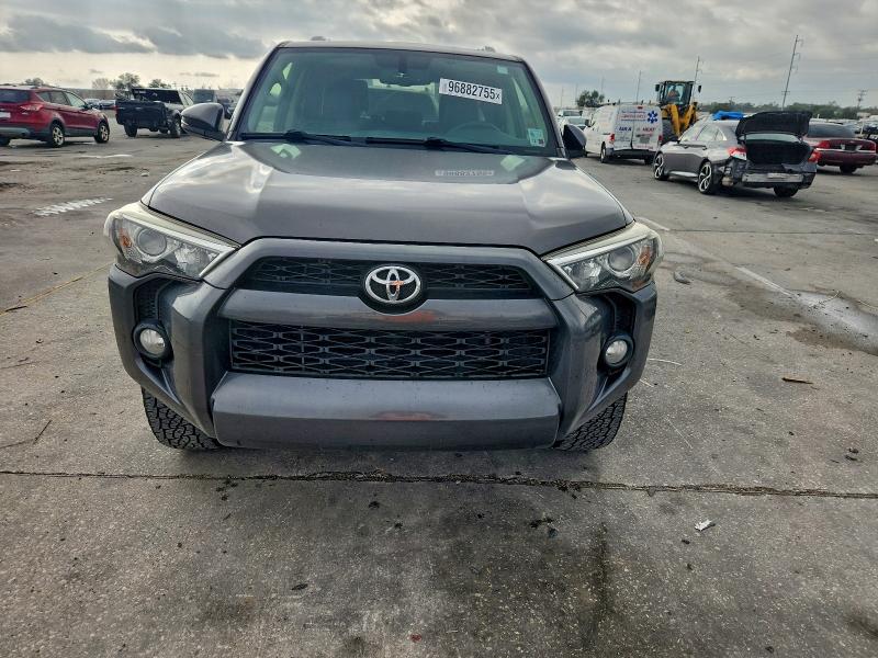 Photo 5 from auction – 2014 TOYOTA 4RUNNER SR with VIN JTEZU5JR3E5076257