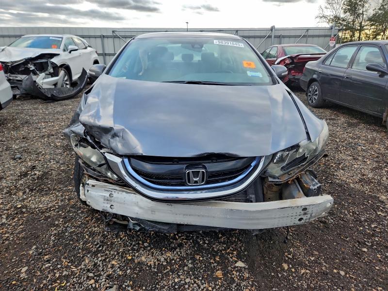 Photo 5 from auction – 2013 HONDA CIVIC HYBR with VIN 19XFB4F37DE203946
