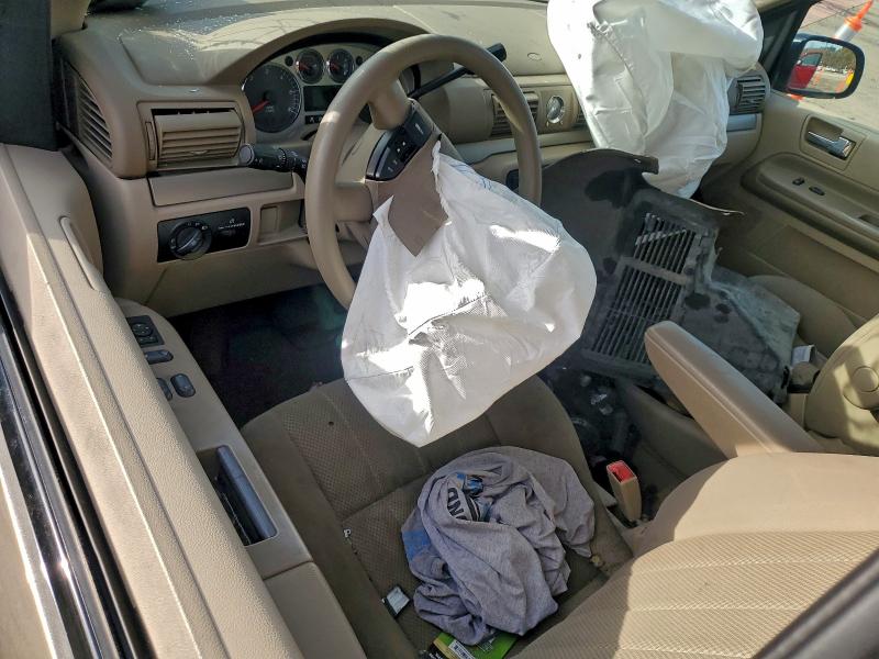 Photo 8 from auction – 2005 MERCURY MONTEREY C with VIN 2MRZA21255BJ04891