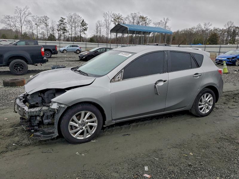 MAZDA 3 2013 with VIN JM1BL1L77D1764796 - Photo from auction