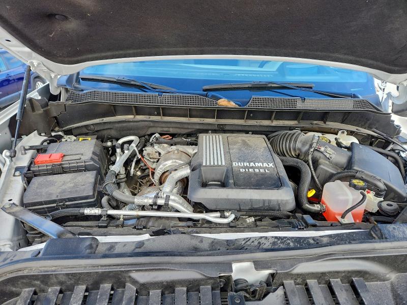 Photo 11 from auction – 2024 CHEVROLET SILVERADO with VIN 1GCUDGE87RZ174606