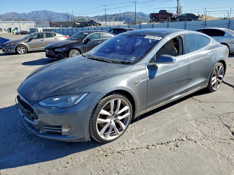 TESLA MODEL S 2013 with VIN 5YJSA1DP6DFP25824 - Photo from auction