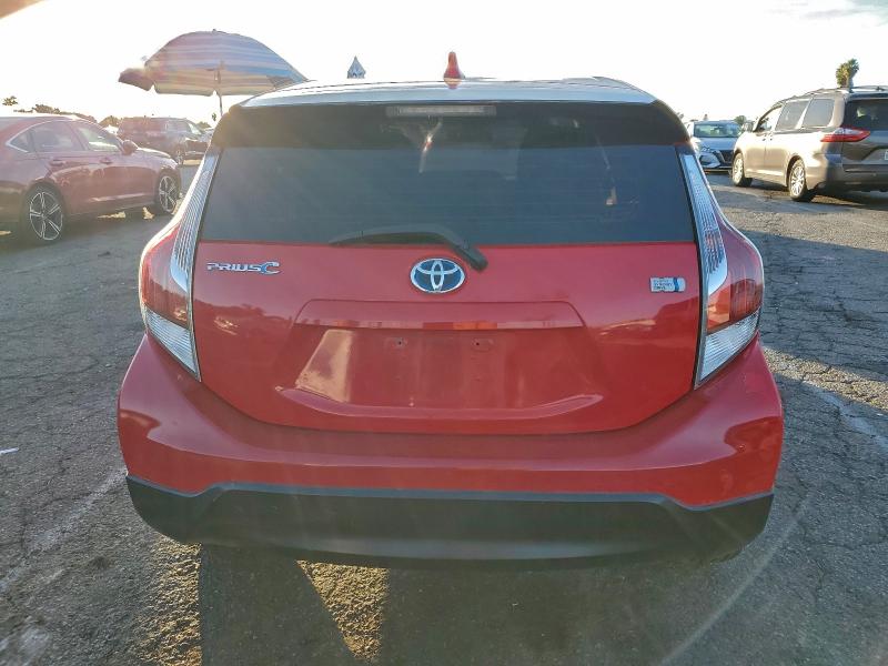 Photo 6 from auction – 2017 TOYOTA PRIUS C with VIN JTDKDTB31H1593556