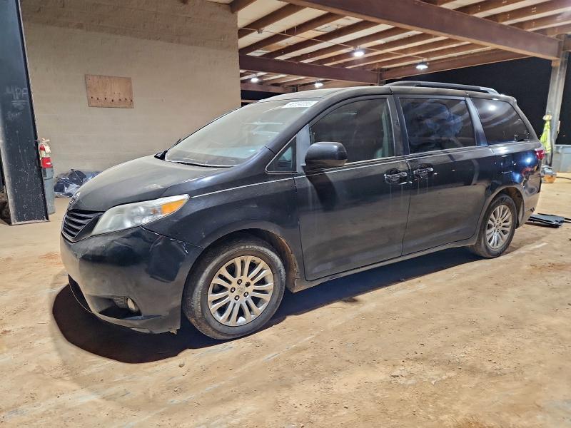 TOYOTA SIENNA XLE 2016 with VIN 5TDYK3DC6GS706593 - Photo from auction