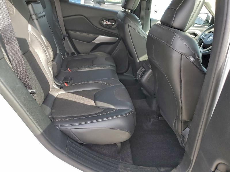 Photo 11 from auction – 2018 JEEP CHEROKEE L with VIN 1C4PJLLB2JD512010