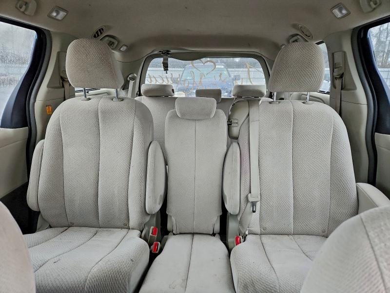 Photo 10 from auction – 2011 TOYOTA SIENNA LE with VIN 5TDKK3DC5BS047338