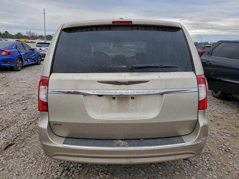 Photo 6 from auction – 2016 CHRYSLER TOWN & COU with VIN 2C4RC1BG7GR281647