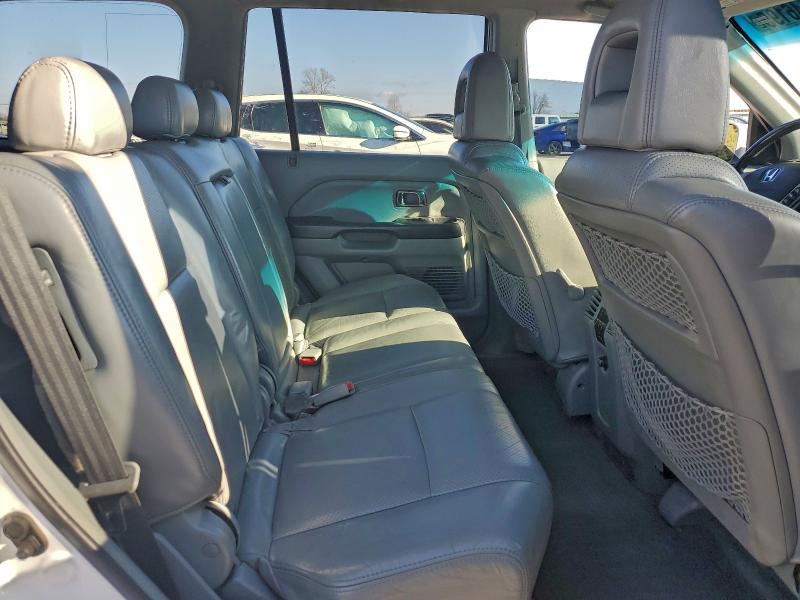 Photo 11 from auction – 2004 HONDA PILOT EXL with VIN 5FNYF18664B003637