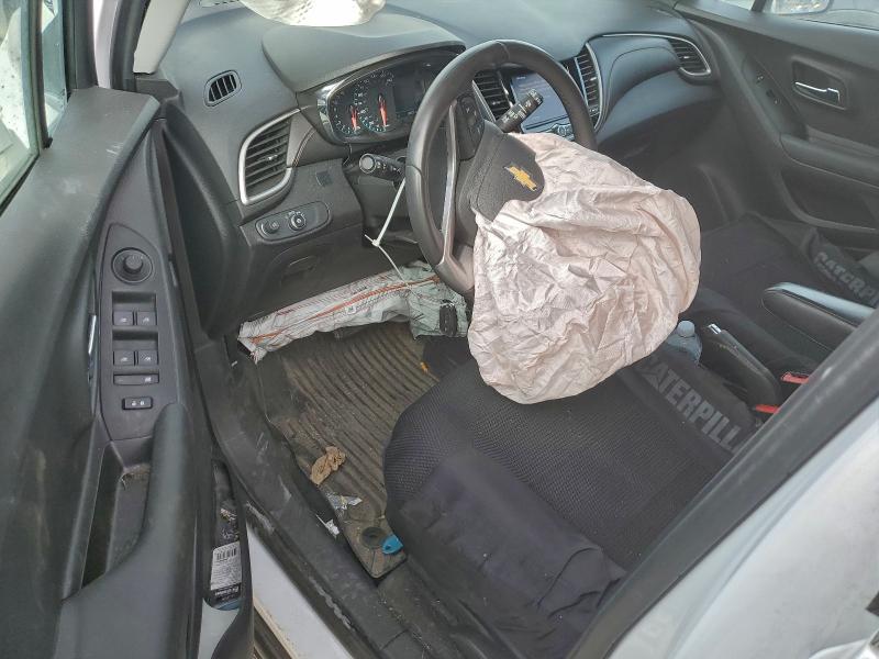 Photo 8 from auction – 2020 CHEVROLET TRAX 1LT with VIN 3GNCJPSB8LL242471