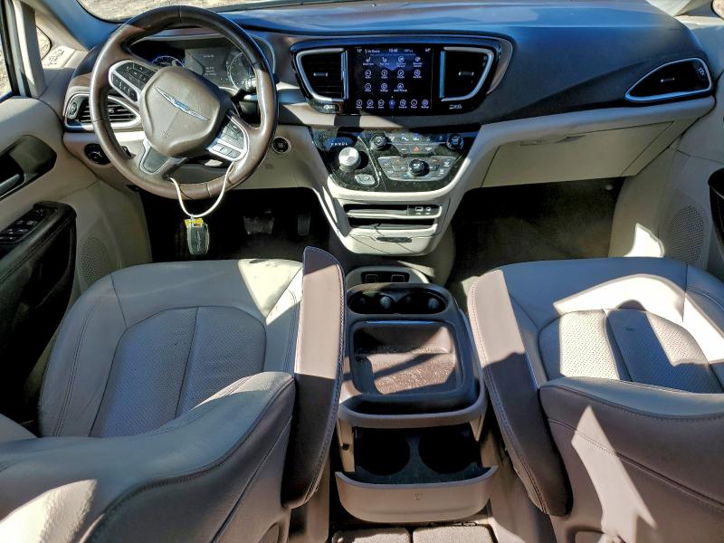 Zdjęcie 8 z aukcji – 2018 CHRYSLER PACIFICA T z VIN 2C4RC1BG0JR132116