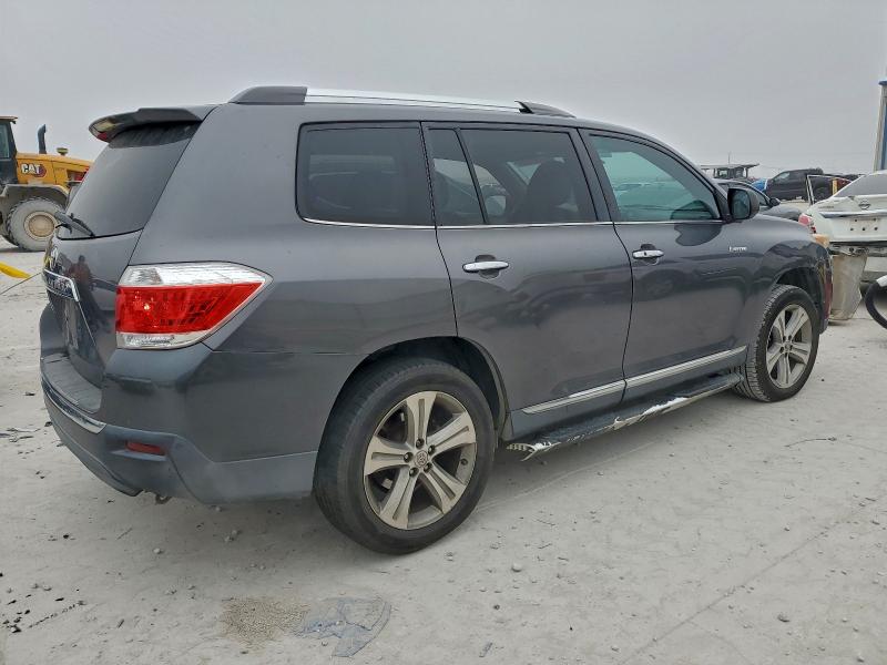 Photo 3 from auction – 2011 TOYOTA HIGHLANDER with VIN 5TDYK3EH0BS037451