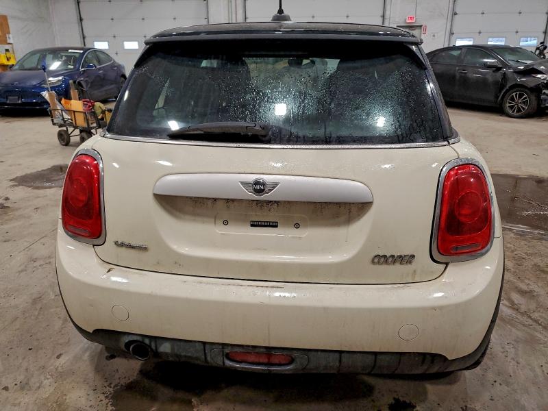 Photo 6 from auction – 2014 MINI COOPER with VIN WMWXM5C5XET972764