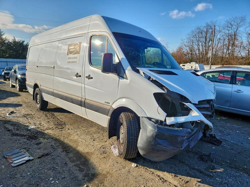 Photo 4 from auction – 2012 MERCEDES-BENZ SPRINTER 2 with VIN WD3PE8CBXC5696931