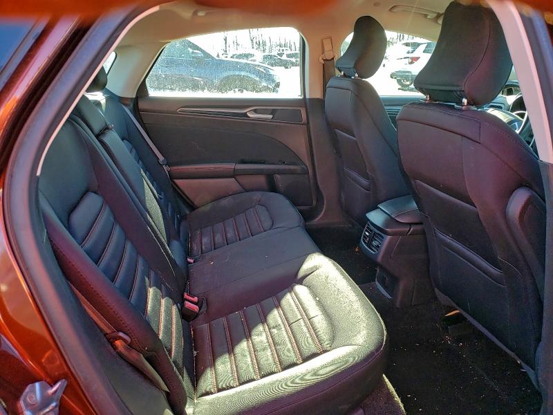 Photo 10 from auction – 2016 FORD FUSION SE with VIN 3FA6P0LU5GR310052