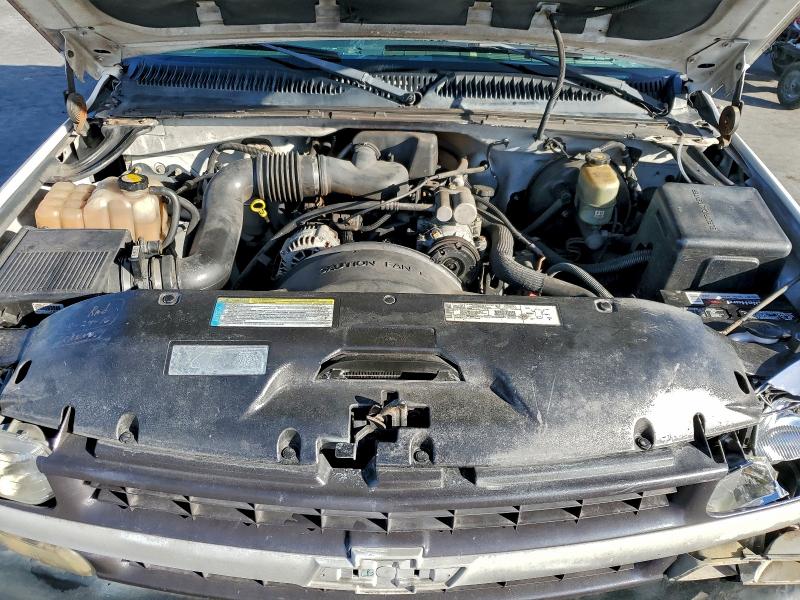 Photo 11 from auction – 2001 CHEVROLET SILVERADO with VIN 2GCEC19W911130066