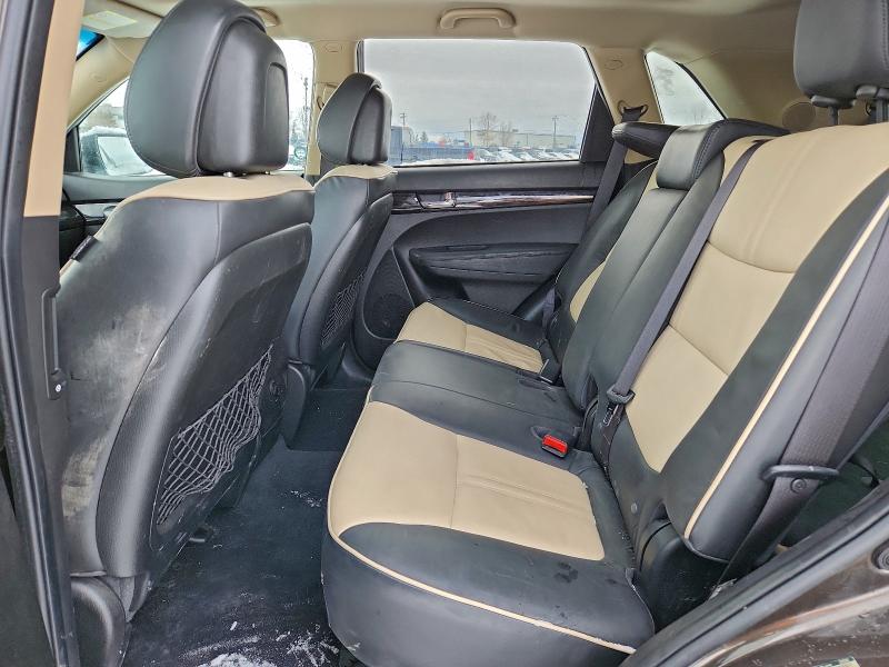 Photo 11 from auction – 2011 KIA SORENTO EX with VIN 5XYKUDA25BG158920