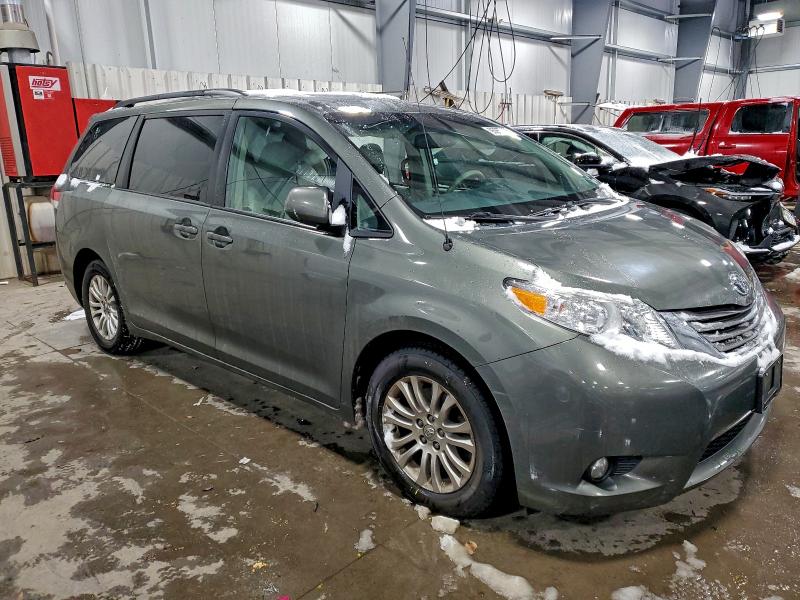 Photo 4 from auction – 2012 TOYOTA SIENNA XLE with VIN 5TDYK3DC5CS265419
