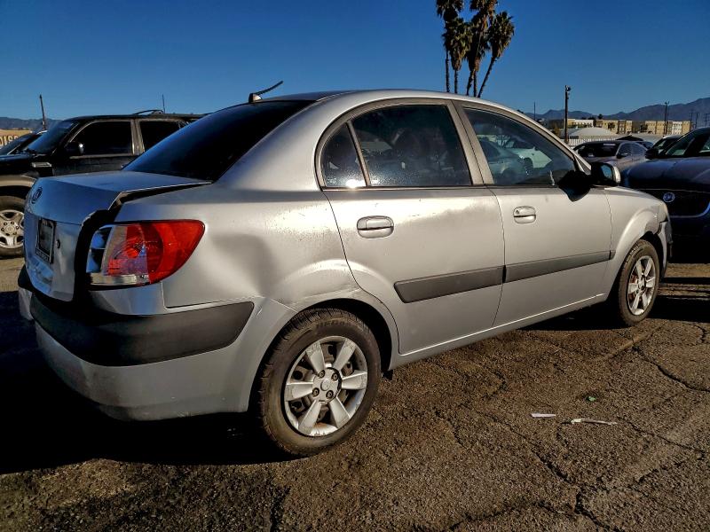 Photo 3 from auction – 2006 KIA RIO with VIN KNADE123966050768