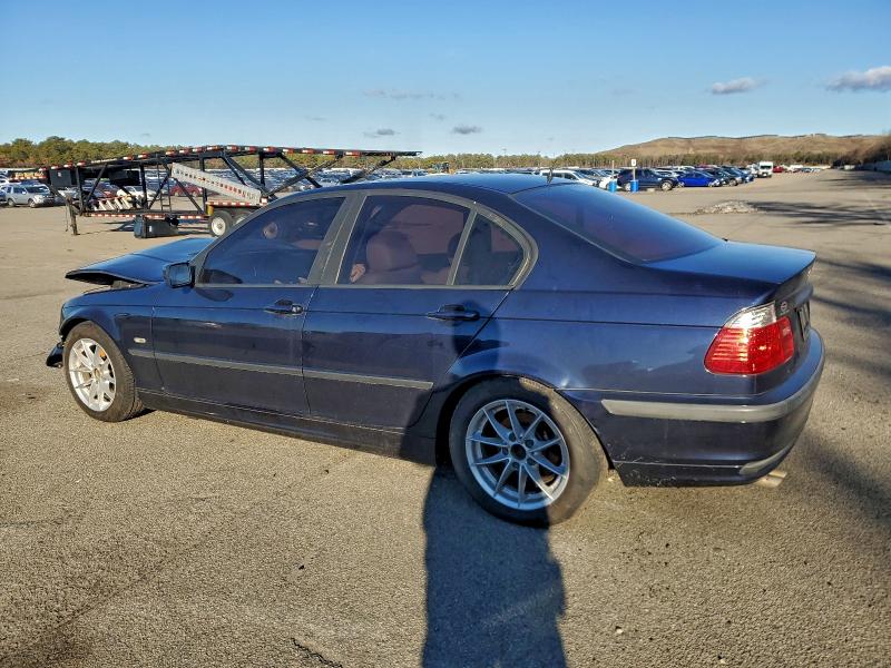 Photo 2 from auction – 2000 BMW 323 I with VIN WBAAM3337YCA86529